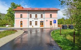 Hotel Nádraží